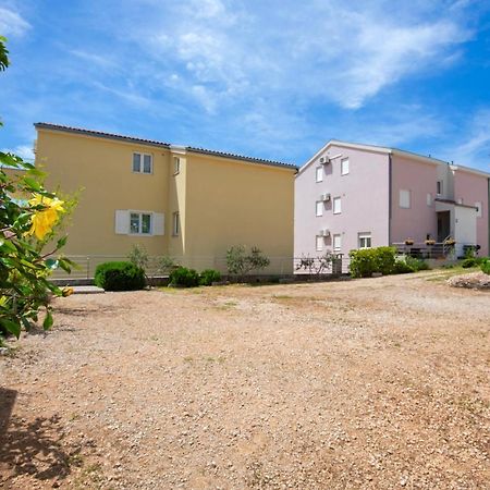 Apartment With Free And Private Parking Макарська Екстер'єр фото